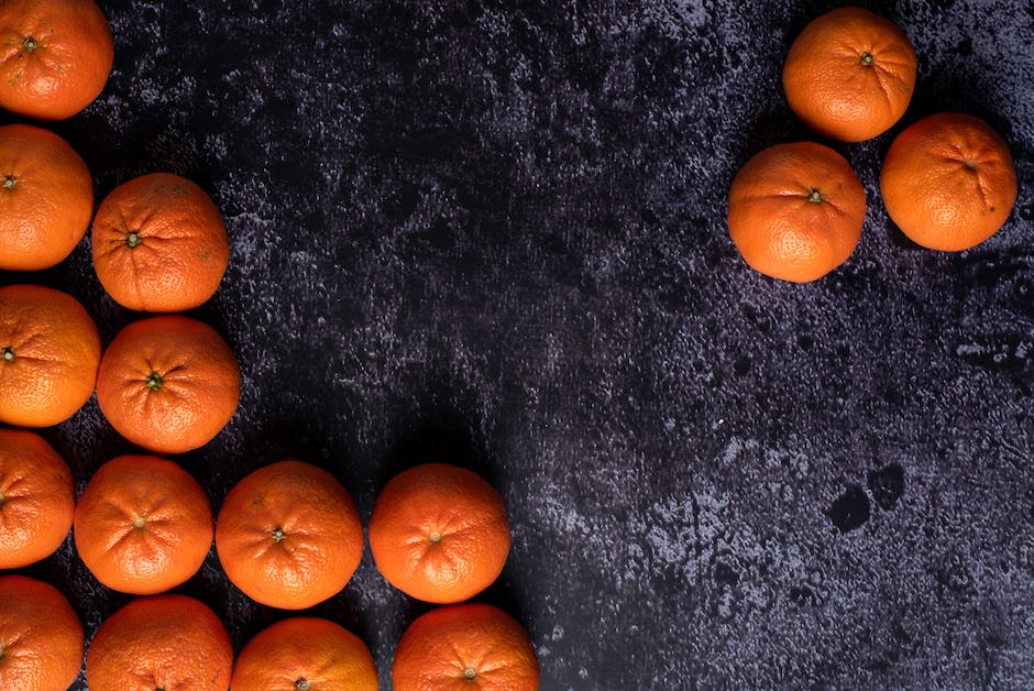 Reife schwarze Tomaten erkennen