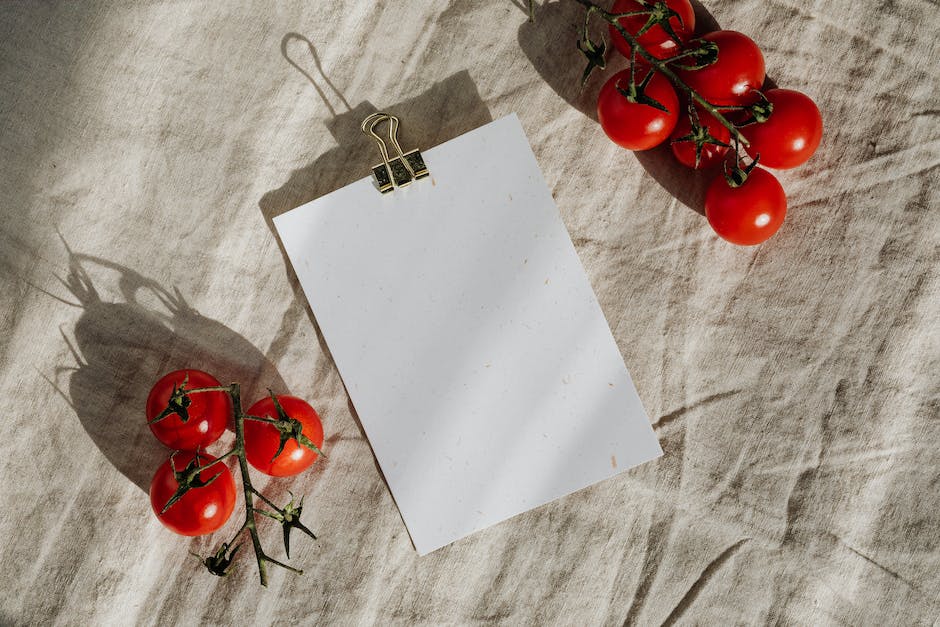 Hilfe gegen Läuse an Tomaten
